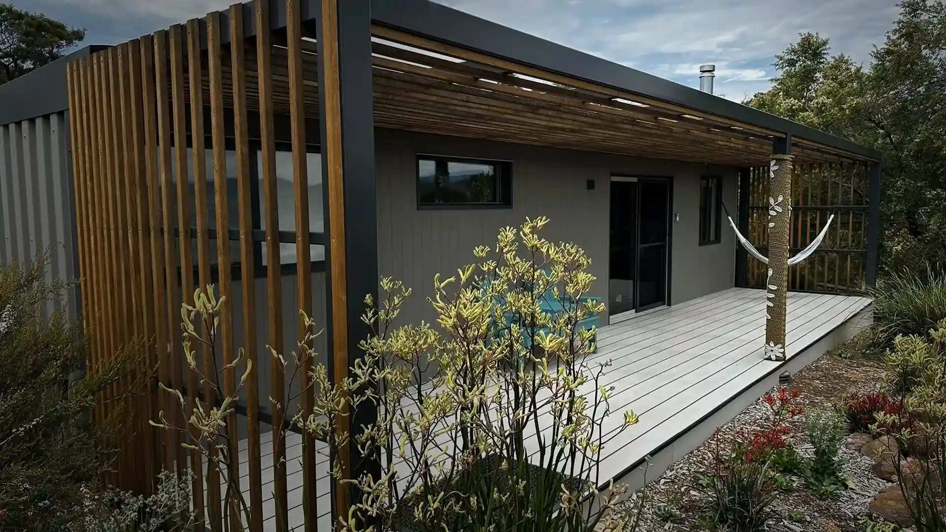 Aquila eco retreat banner